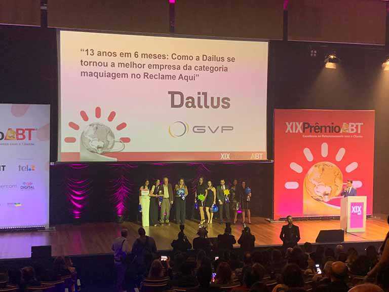 CURTAS DC MAIS | 17/10