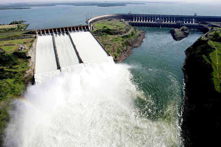 Diretor de Itaipu espera acordo com Paraguai até o fim do ano