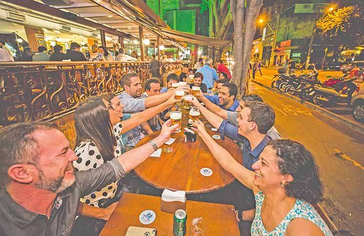 Restaurantes preveem demanda 10% maior nas festas de fim de ano