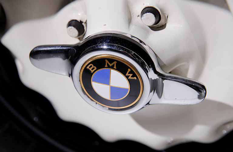 BMW tem alta de 33% no lucro do 3º trimestre com vendas de SUVs