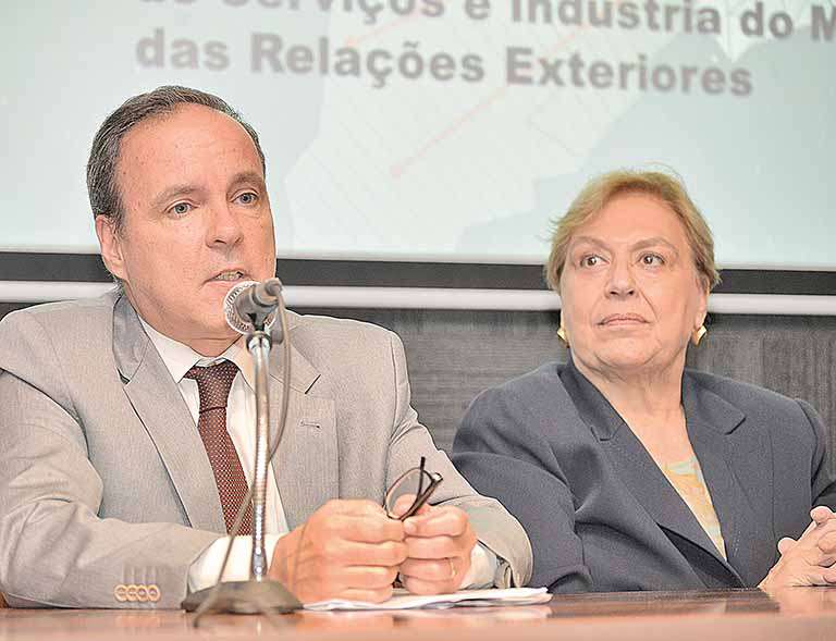Guia auxilia estrangeiros a investirem no Estado