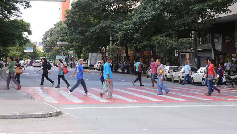 Confira o que abre e fecha no feriado de 15 de novembro em BH