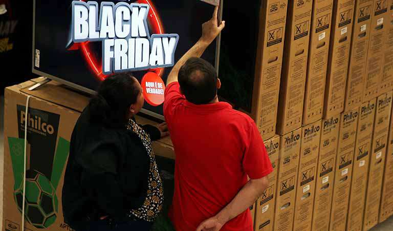 Saque no FGTS não deve incentivar compras maiores na Black Friday