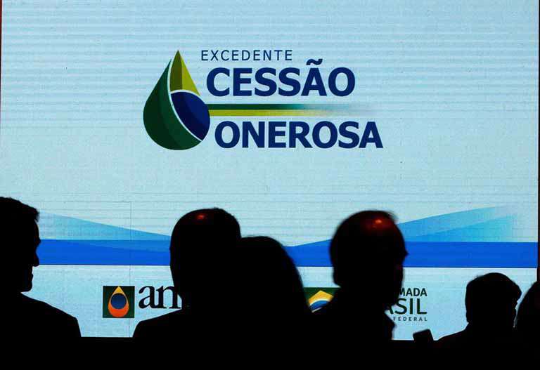 Governo obtém R$ 70 bi em leilão da cessão onerosa dominado por Petrobras