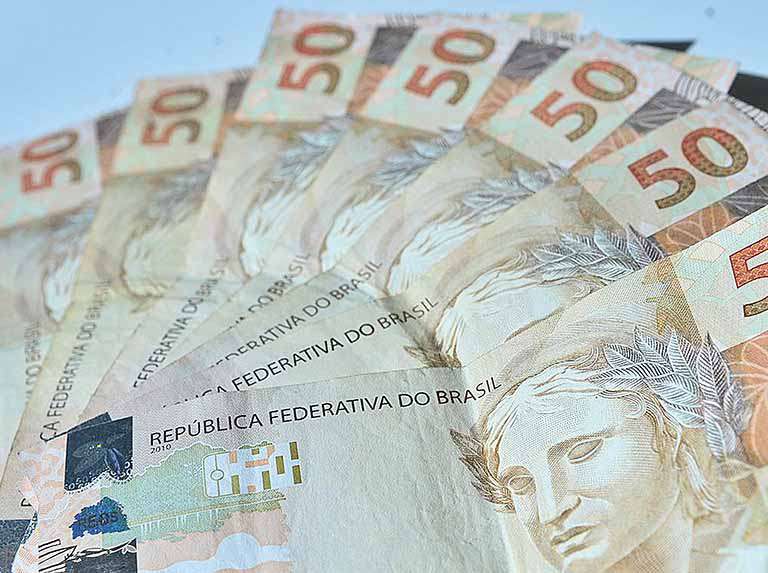 Em relatório, governo federal melhorou a previsão para a receita líquida esperada em R$ 2,775 bilhões - Crédito: Agência Brasil