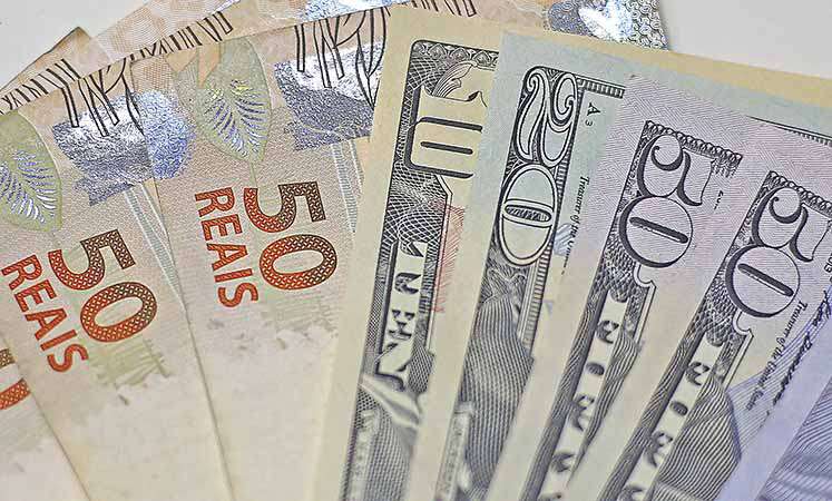 Contas externas do país têm pior resultado para outubro desde 2014
