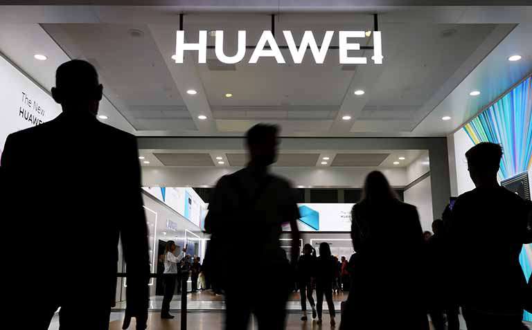 EUA liberam autorizações para alguns fornecedores retomarem vendas para Huawei