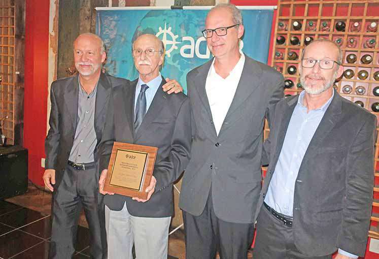 ADCE homenageia José Guido Figueiredo Neves