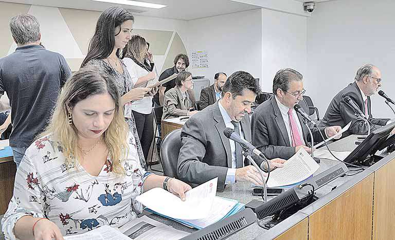 PL deve desburocratizar serviços públicos