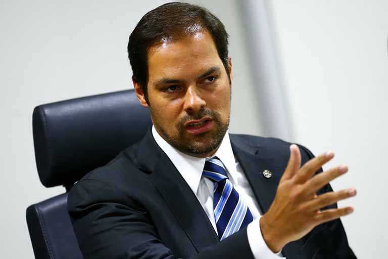 Reforma administrativa será feita em etapas