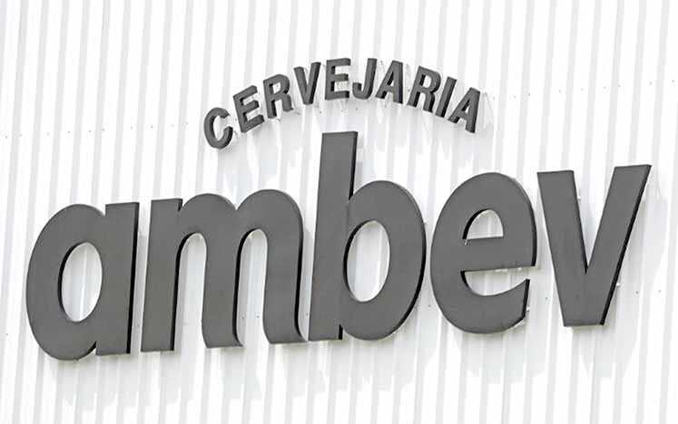 Ambev planeja eliminar poluição plástica