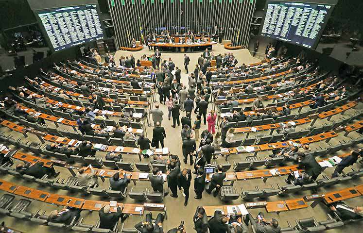 Governo editou 48 MPs em apenas 1 ano