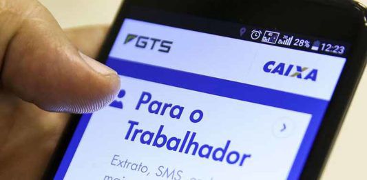 Aplicativo Caixa Econômica Federal- FGTS.
