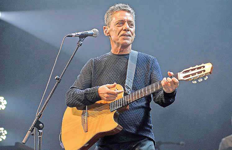 VIVER EM VOZ ALTA | “Essa gente”, de  Chico Buarque
