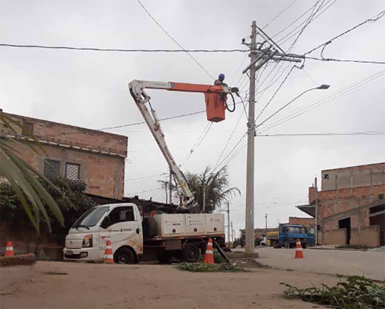 Comunidades regularizadas de BH recebem iluminação pública