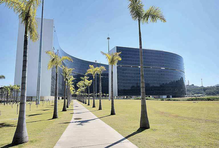 Municípios recebem 1ª parcela de dívida
