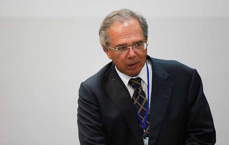 Reforma administrativa não vai mexer em direito adquirido, diz Guedes