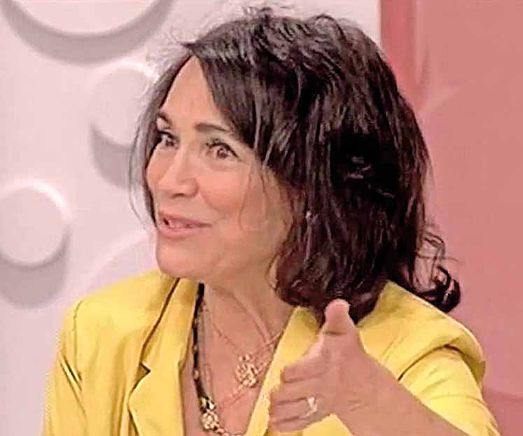 A difícil missão de Regina Duarte