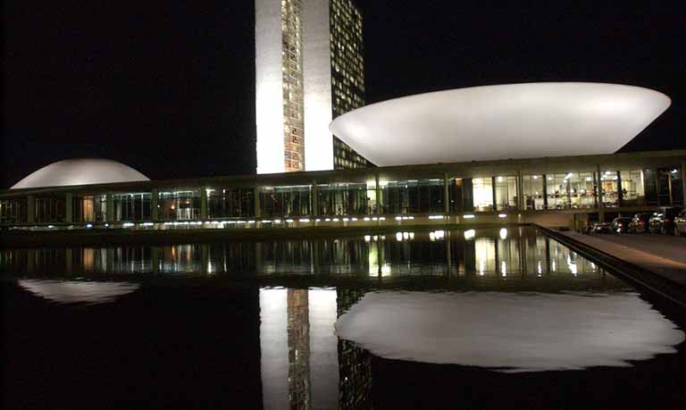 EDITORIAL | Falta o essencial