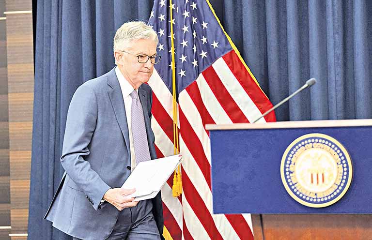 Fed anuncia US$ 1,5 tri para conter colapso mundial