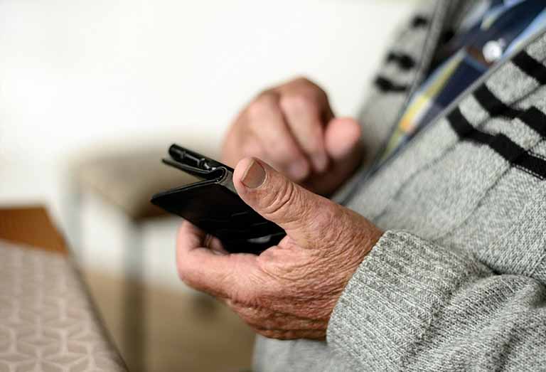 Prestho cria tecnologia disruptiva para melhorar atendimento aos seniores