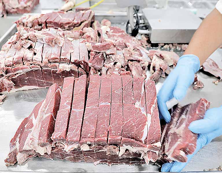 Apesar da baixa no ano, a carne bovina in natura foi um dos destaques positivos no período | Crédito: Paulo Whitaker/Reuters