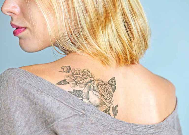 VIVER EM VOZ ALTA | Tatuada – um miniconto para a quarentena