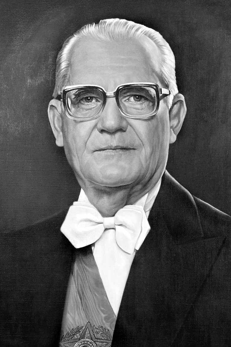 Ernesto Geisel e a redemocratização