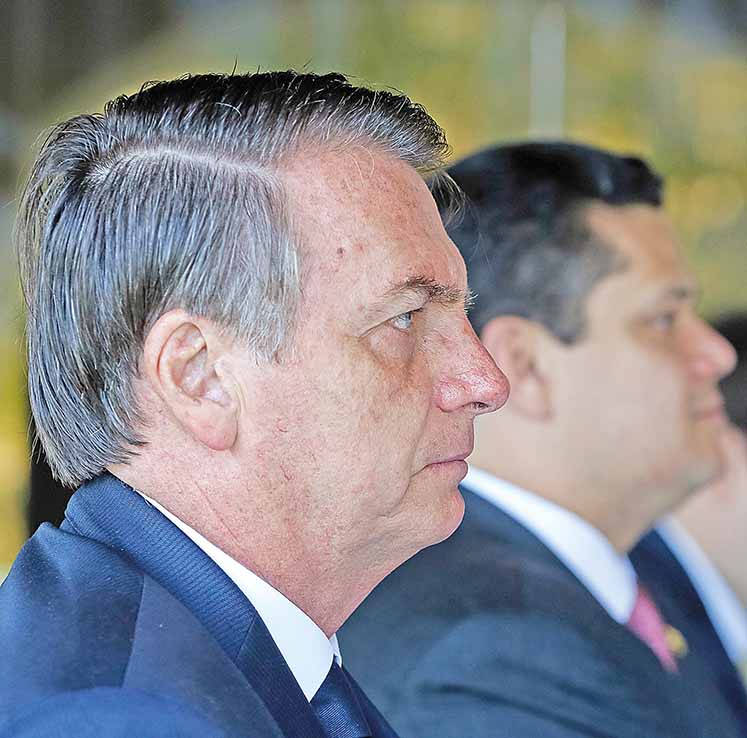 Alcolumbre tenta reduzir a tensão em Brasília