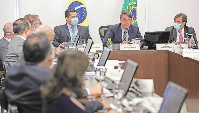 Governadores pedem veto ao reajuste dos servidores