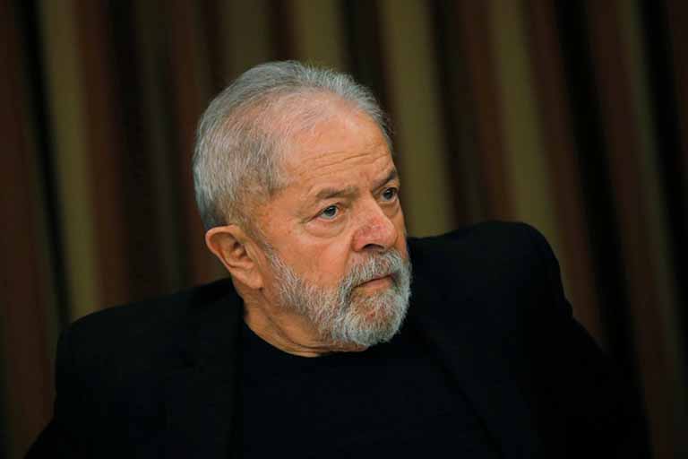 Lula critica “desgoverno” e diz que presidente não é eleito para falar bobagem