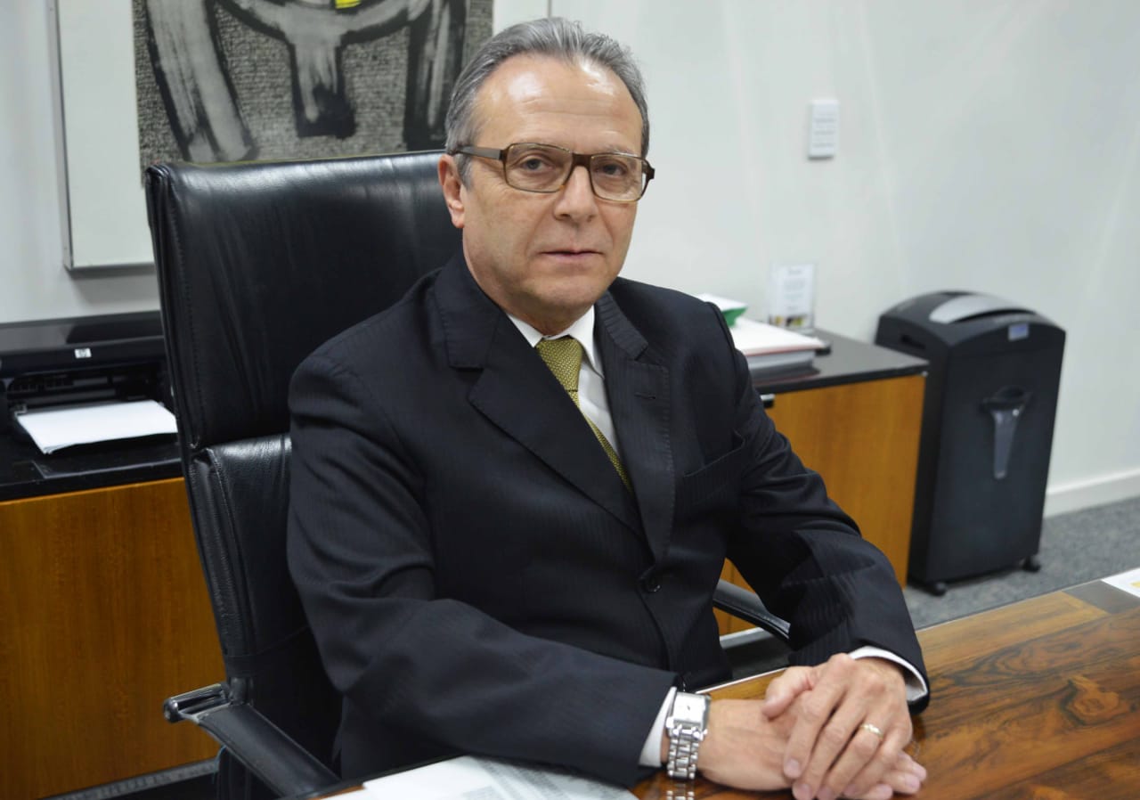 Nota de pesar pelo falecimento do ex-presidente do BDMG, Dr. Júlio Onofre Mendes de Oliveira