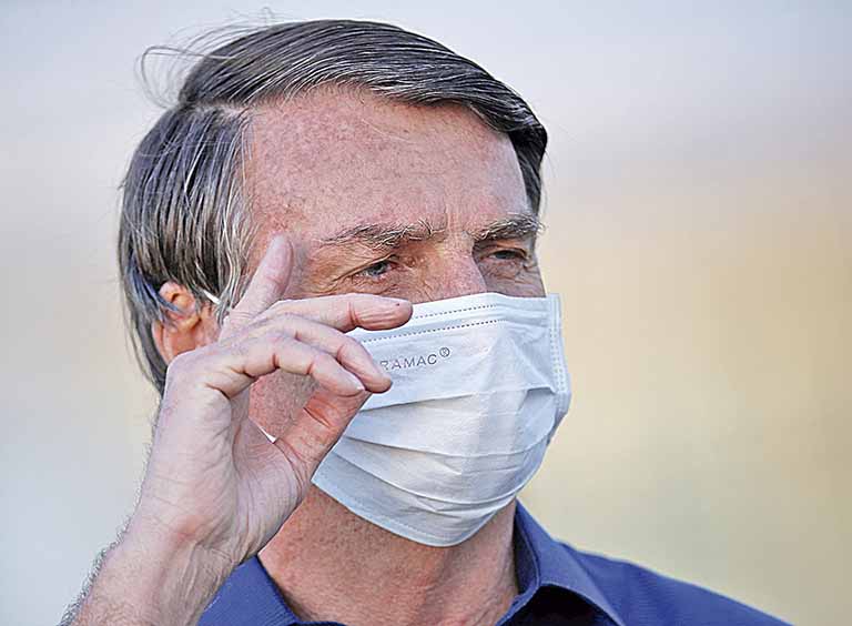 Avaliação negativa de Jair Bolsonaro tem queda e atinge 45%, aponta a XP