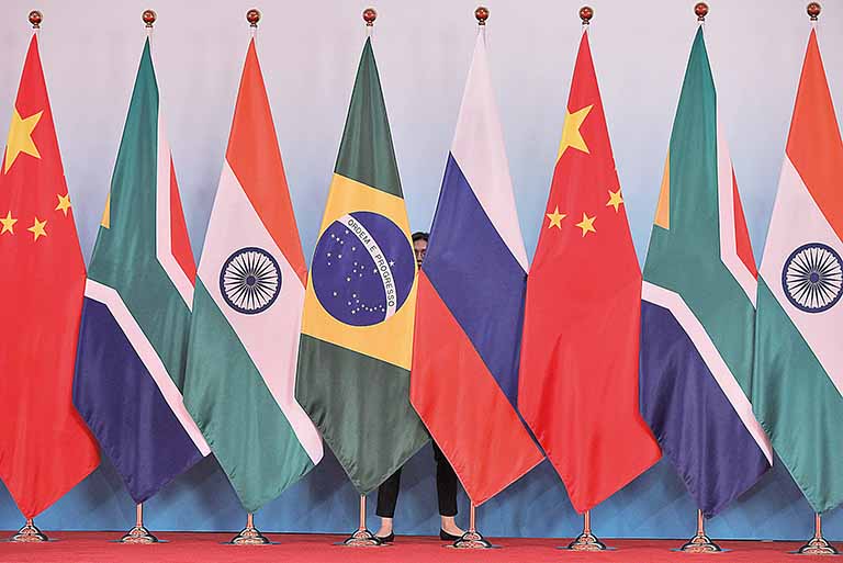 Banco do Brics vai emprestar US$ 1 bilhão para o Brasil