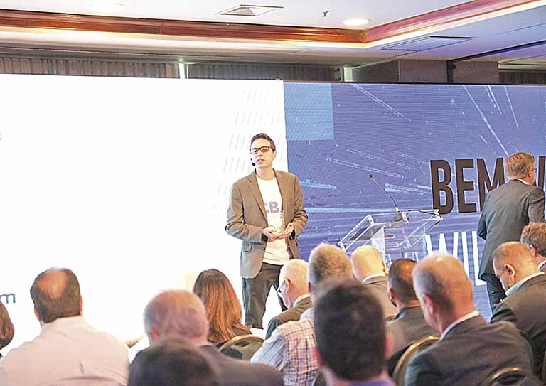 Fundos aceleram aportes em startups