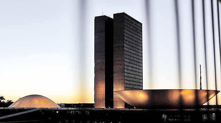 Um pacto por um novo Brasil