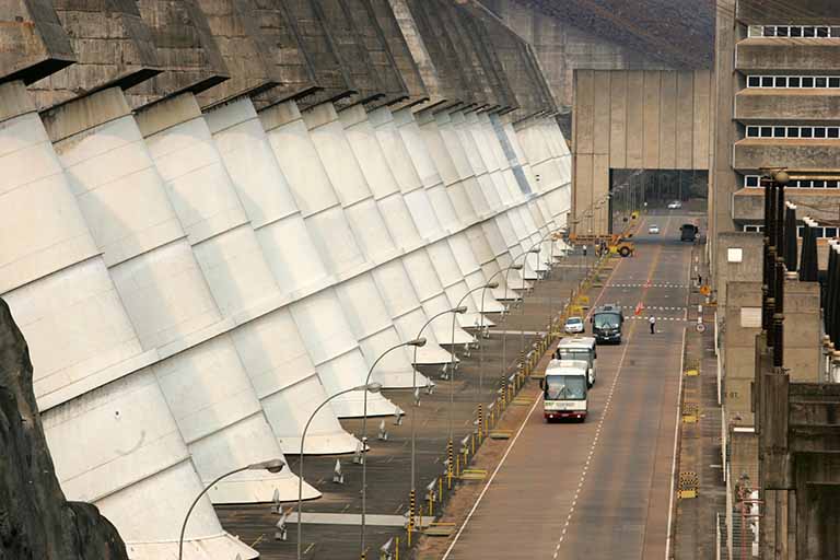 Governo abre discussão sobre exportação de energia hidrelétrica e de renováveis