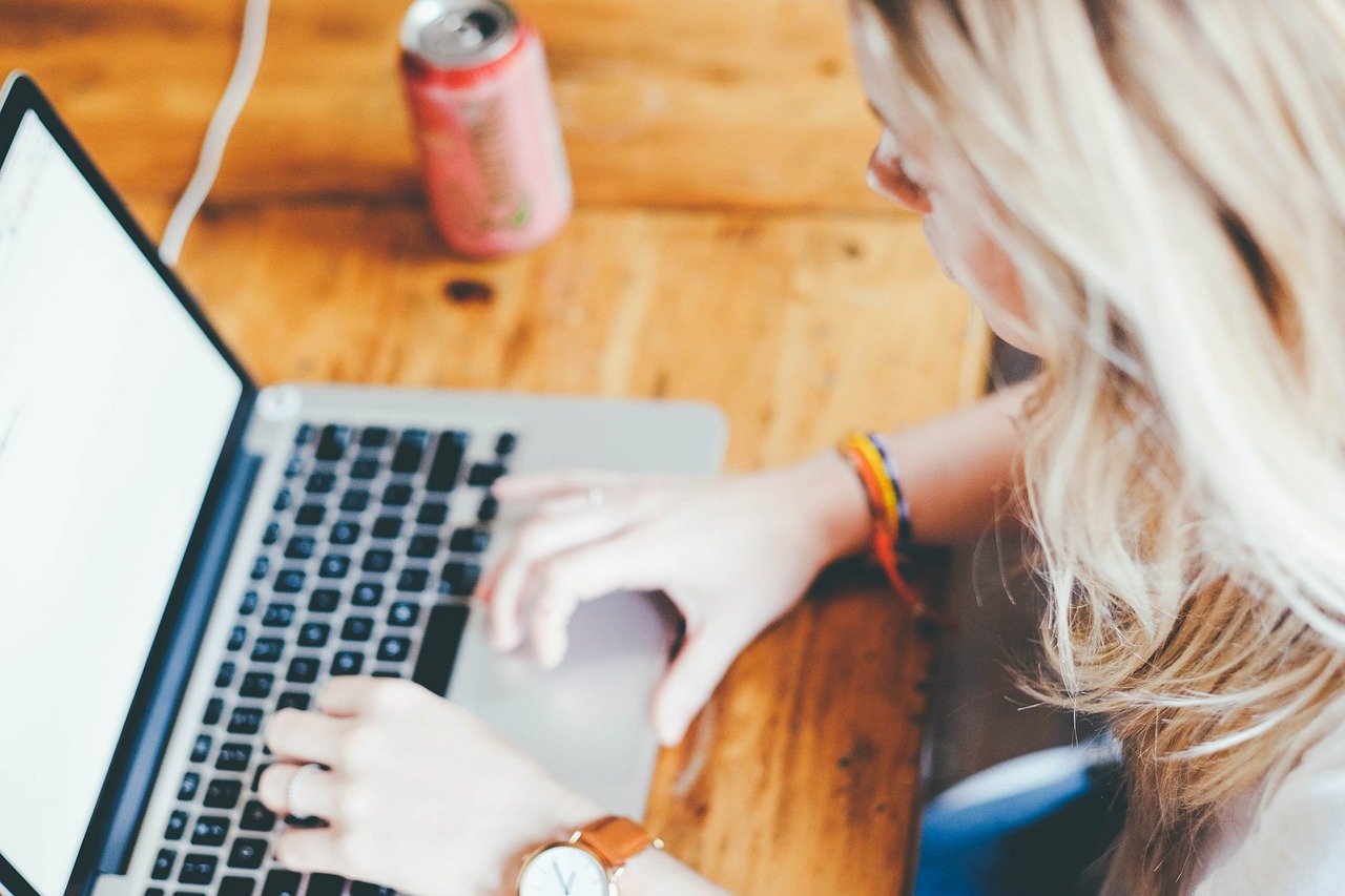 Empresas preveem investir na equipe em home office