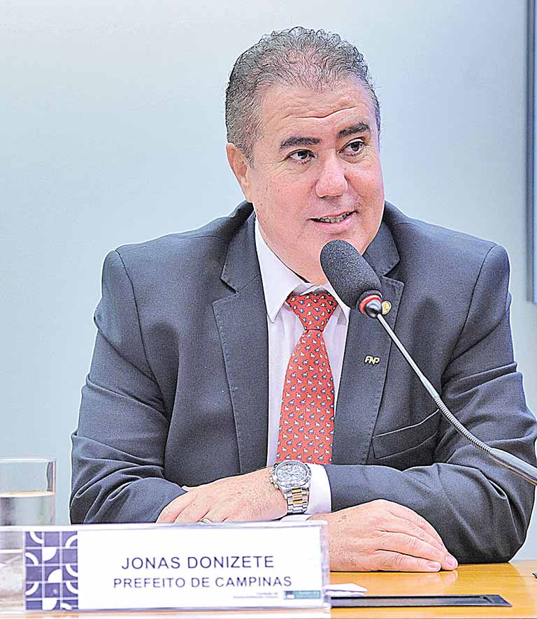 Prefeitos defendem criação de ICMS nacional