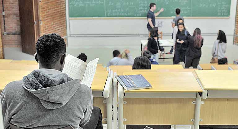 O multiverso, a educação e o trabalho
