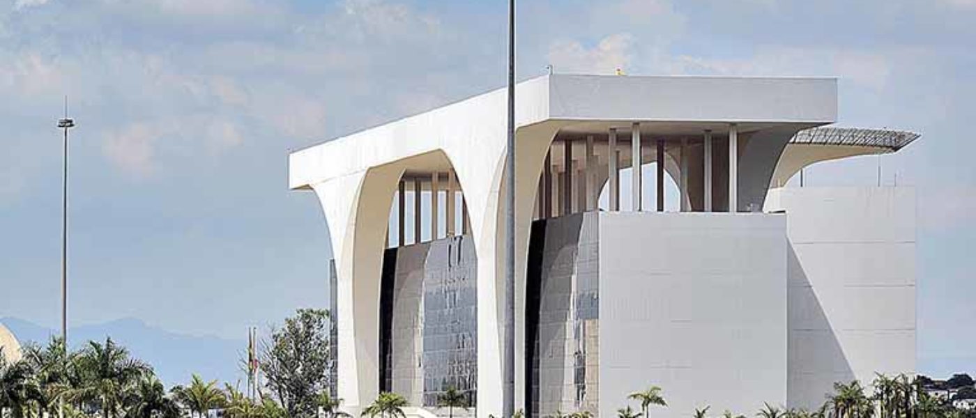Zema sanciona a lei que altera a previdência do Estado