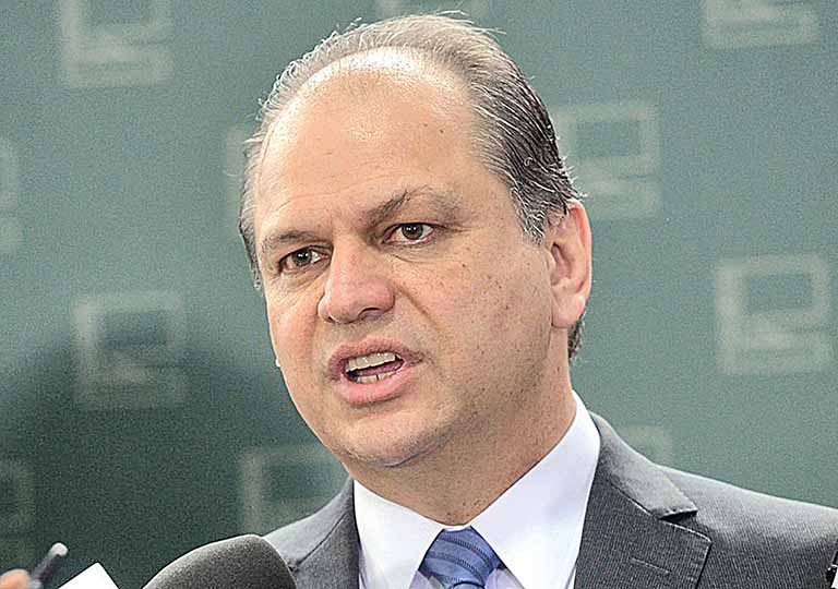 Líder do governo é alvo de buscas