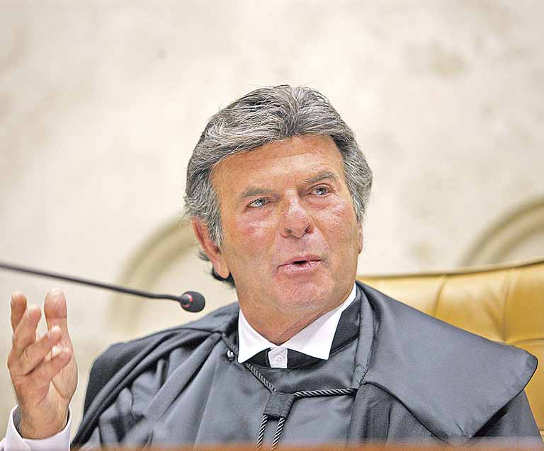 STF volta a avaliar venda de refinarias