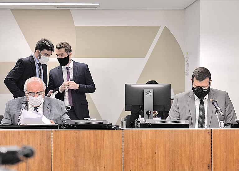 Avança PL que facilita a contratação de temporários