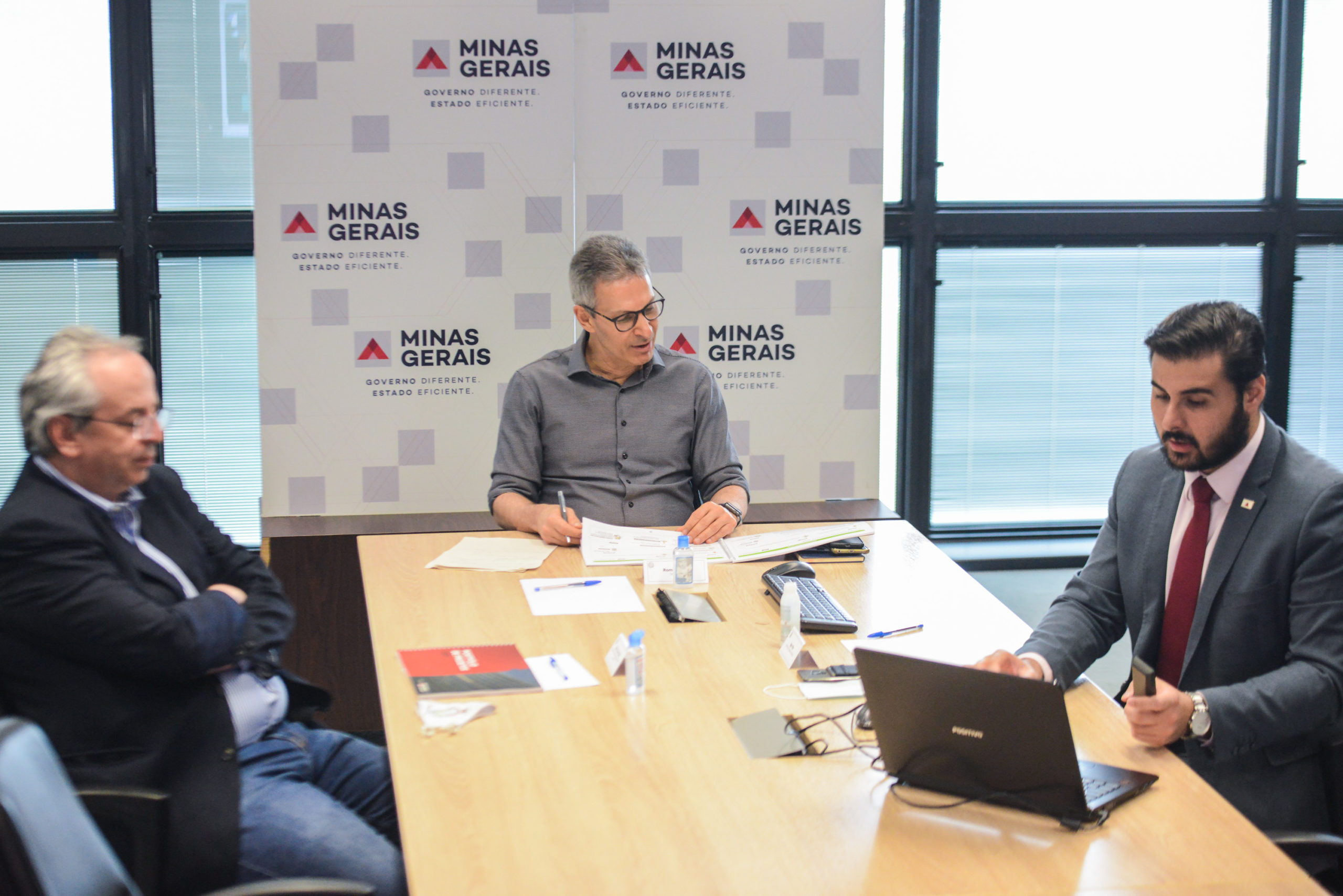 Zema se reúne com o líder da bancada mineira