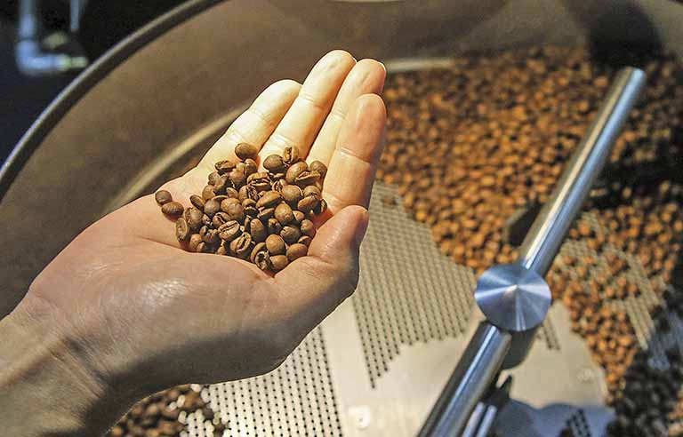 Operação apura esquema bilionário de sonegação fiscal em venda de café