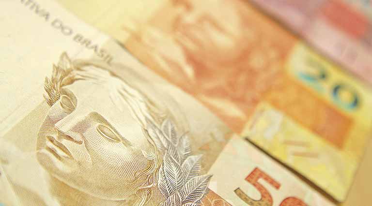 Governo de Minas pagará salário e primeira parcela do 13º antes do Natal