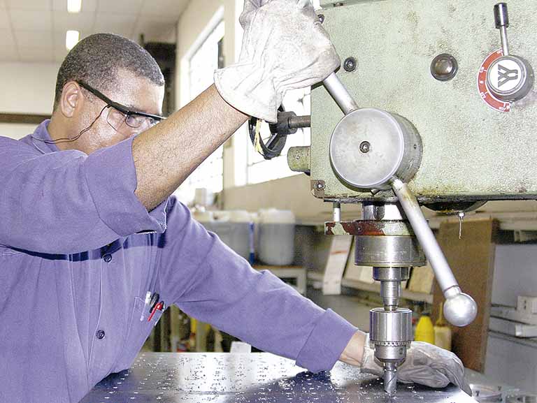 Confiança da indústria em Minas tem menor nível desde julho