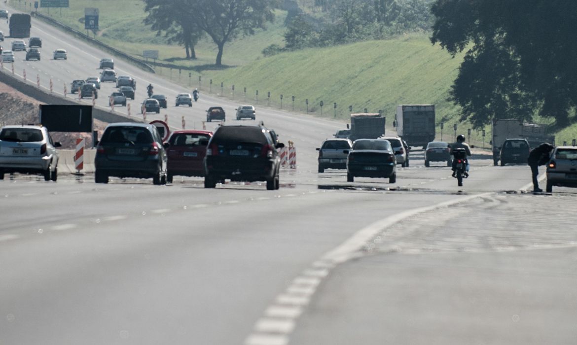 TCU autoriza leilões de rodovias e aeroportos