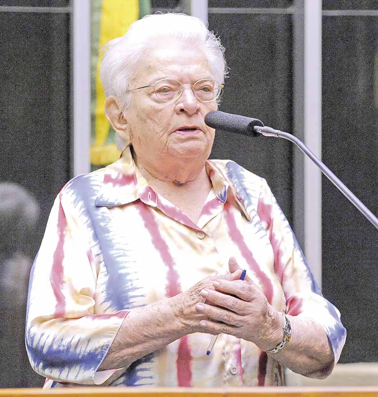 Erundina disputará a presidência da Câmara pelo Psol